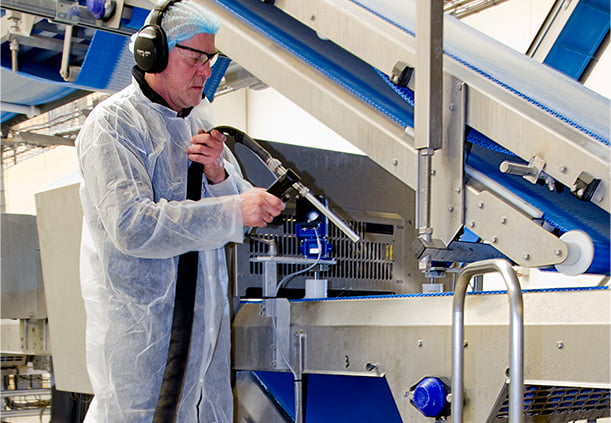 Bakeries & food industrial cleaning with dry ices