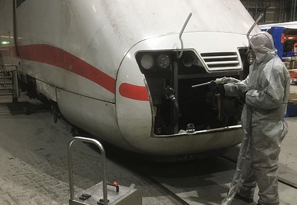 Reinigung von Bussen, Bahnen und Flugzeugen